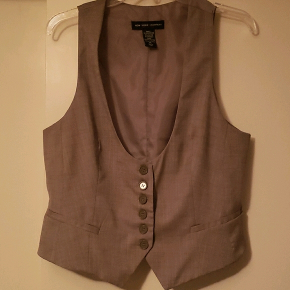 New York & Company Jackets & Blazers - NY&Co ladies vest